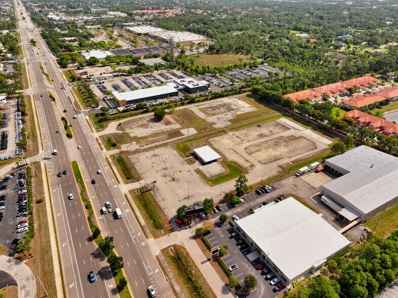 More Photos Of 14101 S Tamiami Trl, Fort Myers General Retail For Sale
