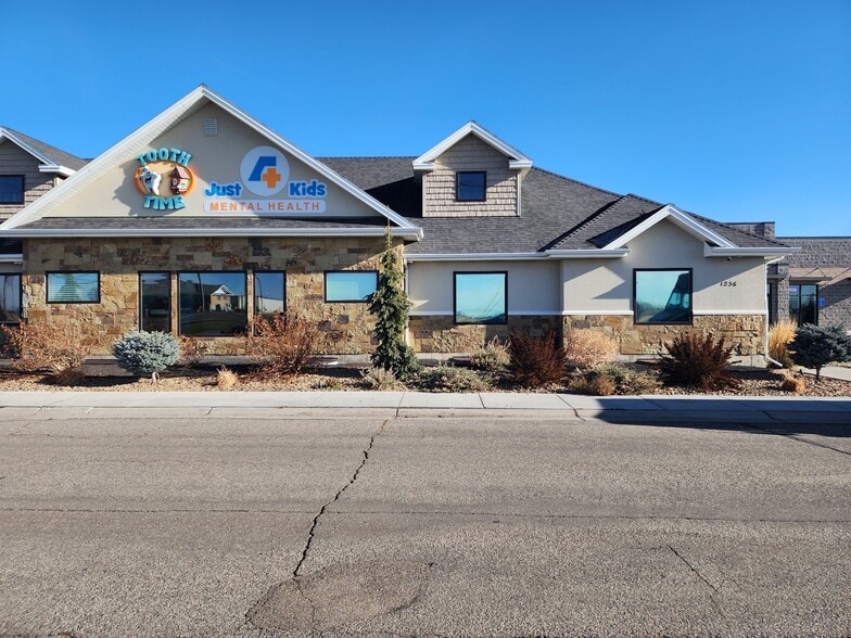 Primary Photo Of 1236 Bond Ave, Rexburg Medical For Sale