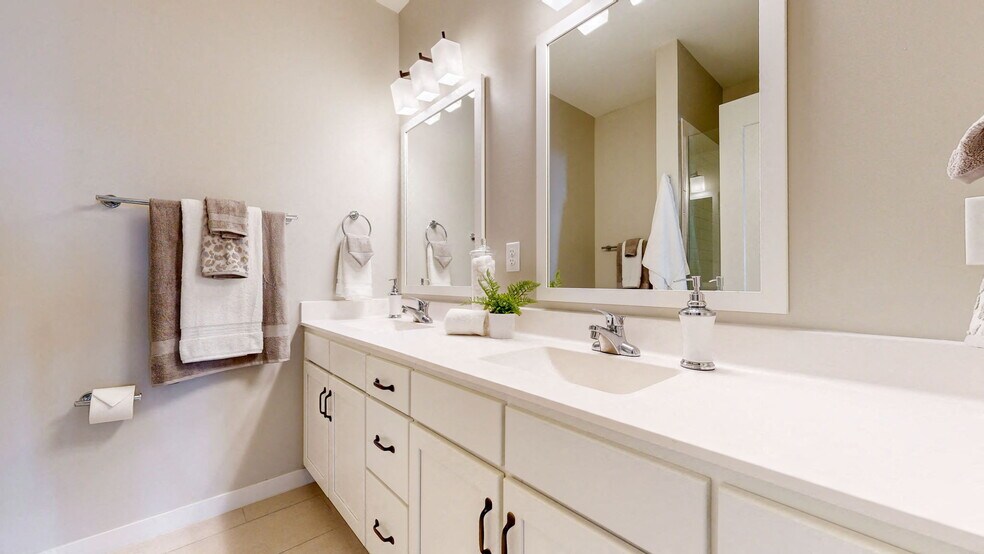 More Photos Of 1700 Plymouth Rd, Minnetonka Apartments For Lease