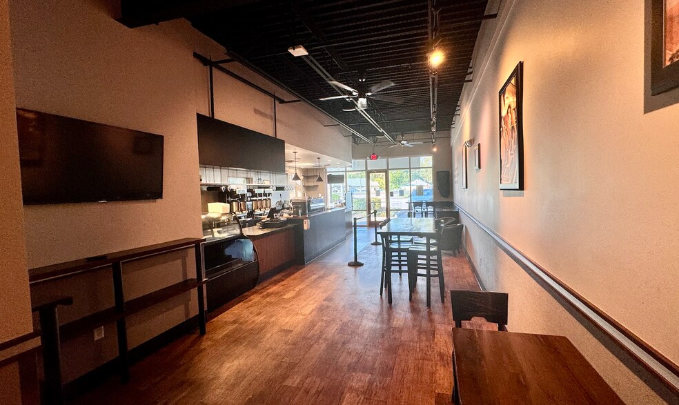 More Photos Of 7016 Land O Lakes Blvd, Land O' Lakes Storefront Retail Office For Lease