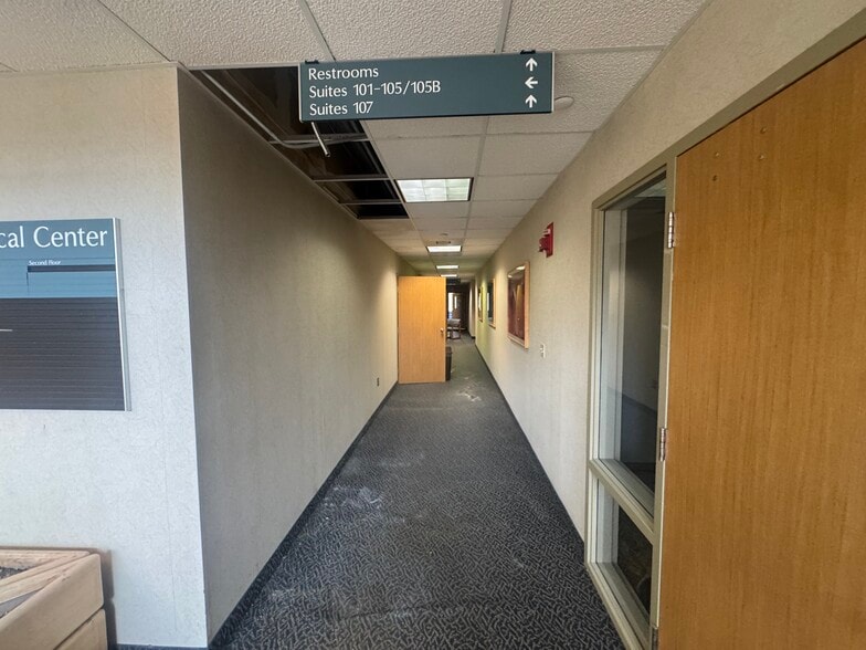 More Photos Of 2815 Pennsylvania Ave, Lansing Medical For Sale