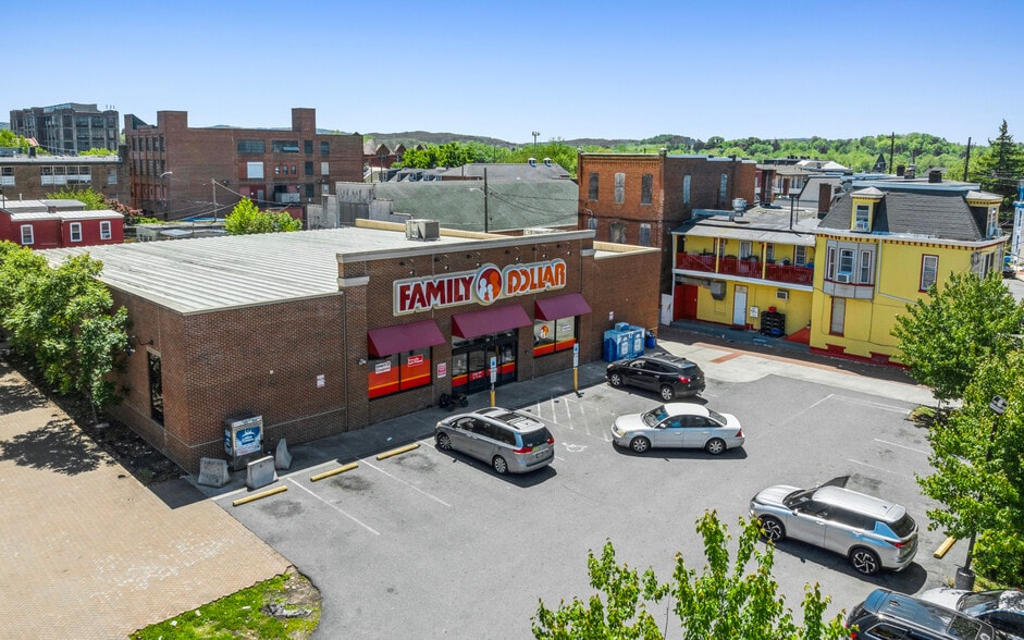 Primary Photo Of 400 S 6th St, Reading Freestanding For Sale