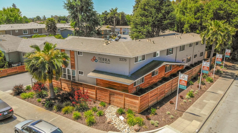 Primary Photo Of 2275 Grove Way, Castro Valley Apartments For Sale