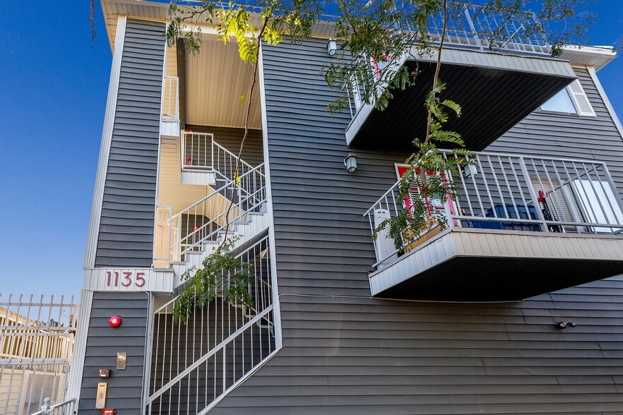 Primary Photo Of 1135 Raymond Ave, Long Beach Apartments For Sale