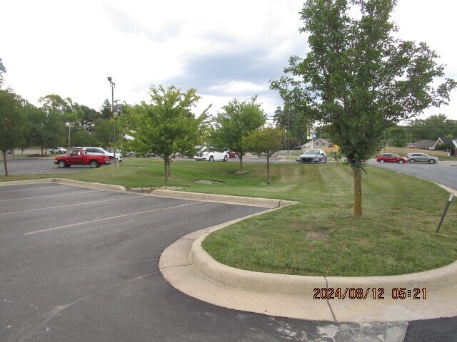 More Photos Of 1325 N Main St, Adrian Unknown For Lease