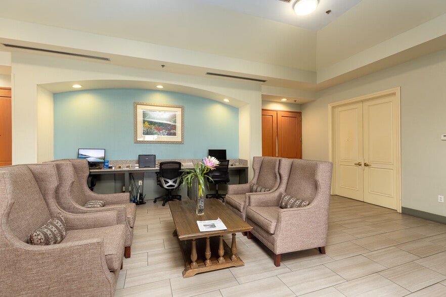 More Photos Of 74695 Highway 111, Palm Desert Hotel For Sale