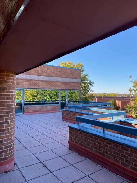 More Photos Of 4443 Brookfield Corporate Dr, Chantilly Office For Lease