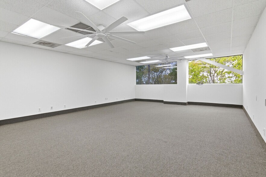 More Photos Of 1640 W Oakland Park Blvd, Fort Lauderdale Office For Sale