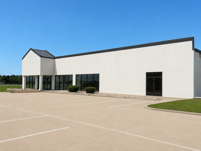 More Photos Of 2400 W Ennis Ave, Ennis Freestanding For Lease