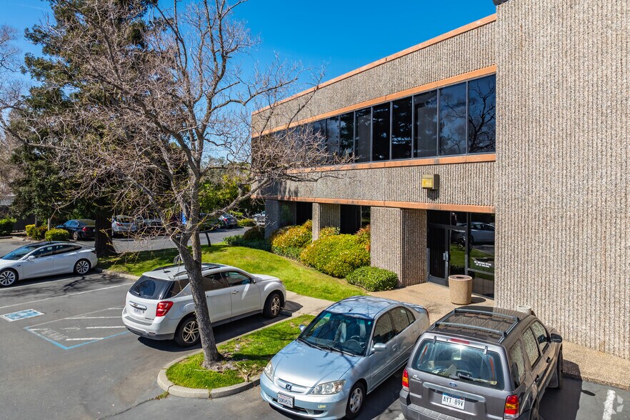 More Photos Of 2880 Sunrise Blvd, Rancho Cordova Office For Sale