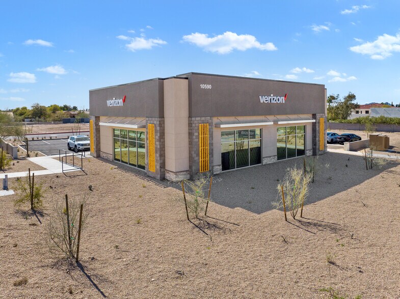 More Photos Of 10590 N 114th St, Scottsdale Freestanding For Sale