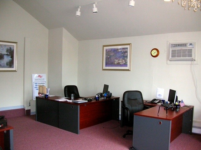 More Photos Of 154 Talcottville Rd, Vernon Rockville Freestanding For Sale