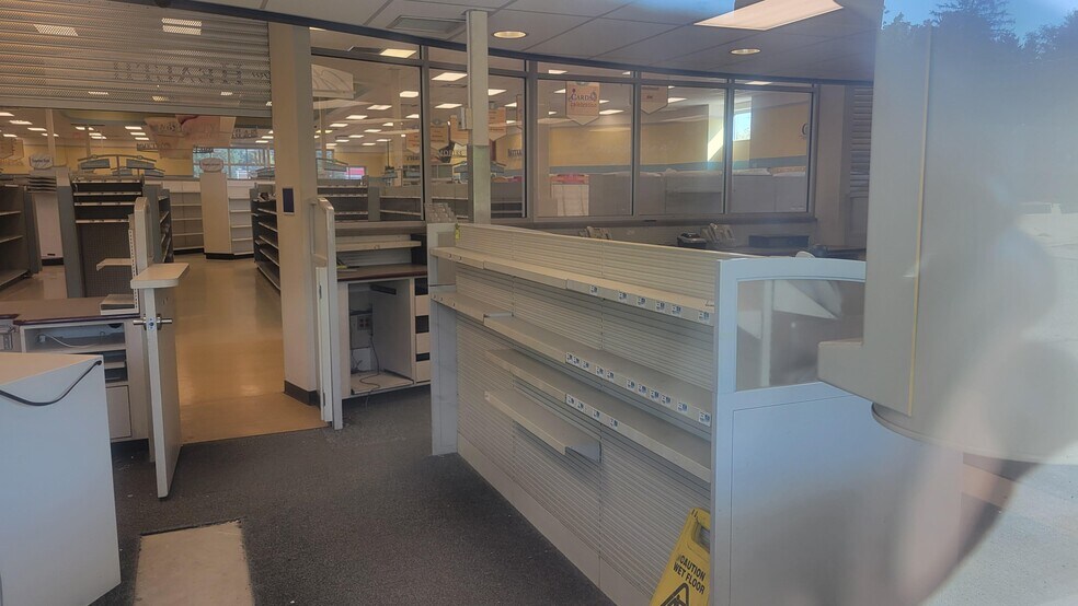 More Photos Of 2980 Packard Rd, Ann Arbor Drugstore For Lease