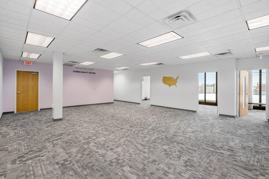 More Photos Of 2627 E Beltline Ave SE, Grand Rapids Medical For Lease