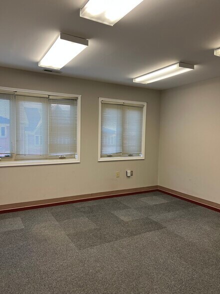 More Photos Of 5663-5673 Columbia Pike, Falls Church Office For Lease
