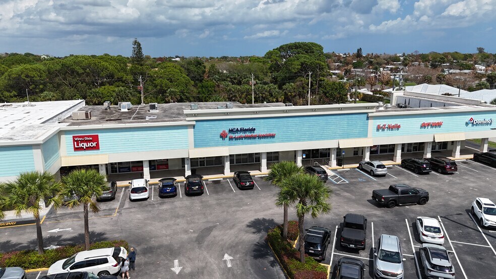 More Photos Of 1119 NE Jensen Beach Blvd, Jensen Beach Unknown For Lease