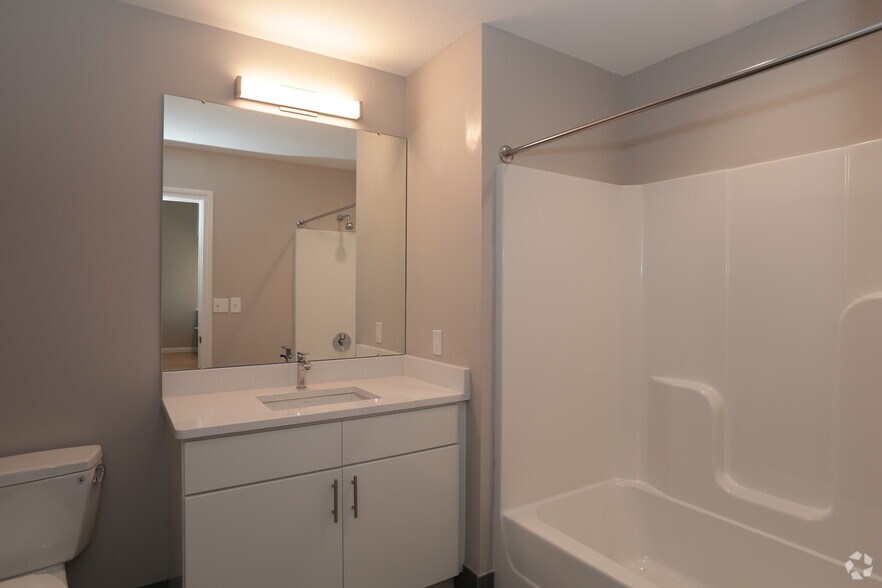More Photos Of 2658 Scranton Rd, Cleveland Apartments For Lease