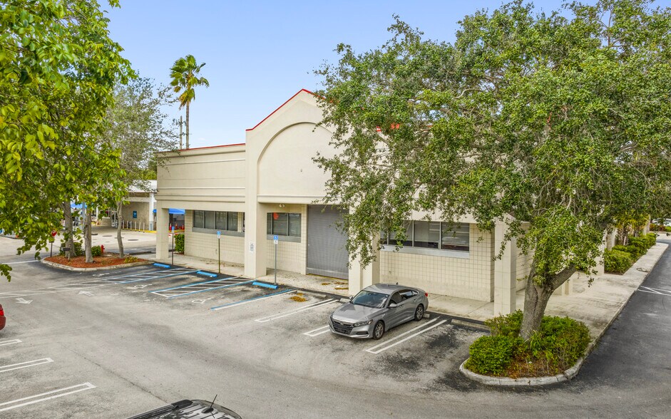 More Photos Of 8151 Wiles Rd, Coral Springs General Retail For Sale