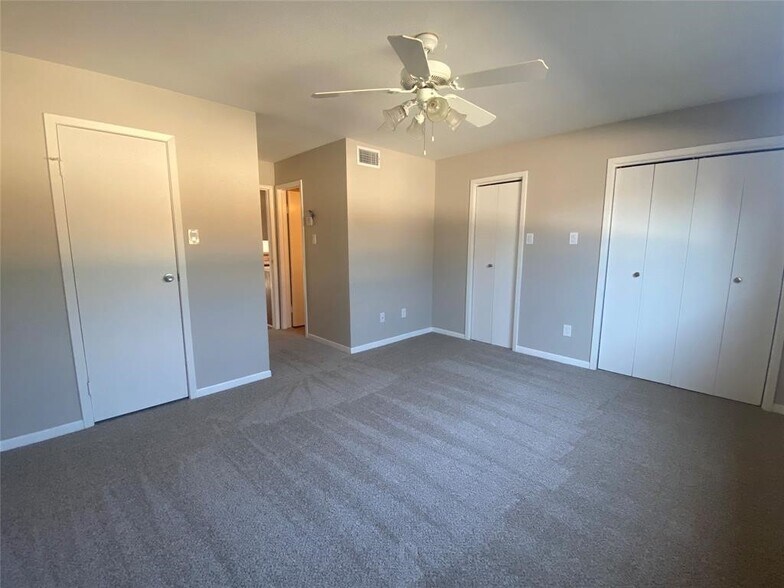 More Photos Of , Houston Multifamily For Sale