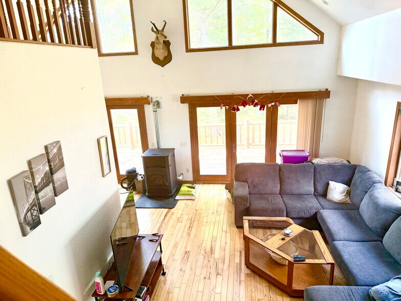 More Photos Of 3980 Lakeshore Dr, Rhinelander Lodge Meeting Hall For Sale