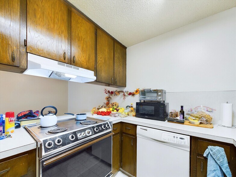 More Photos Of 3002-3016 Smith Ln, Fortuna Apartments For Sale