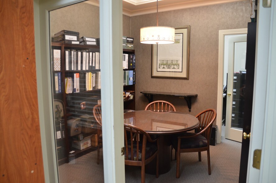 More Photos Of 2966 Old Shell Rd, Mobile Freestanding For Sale