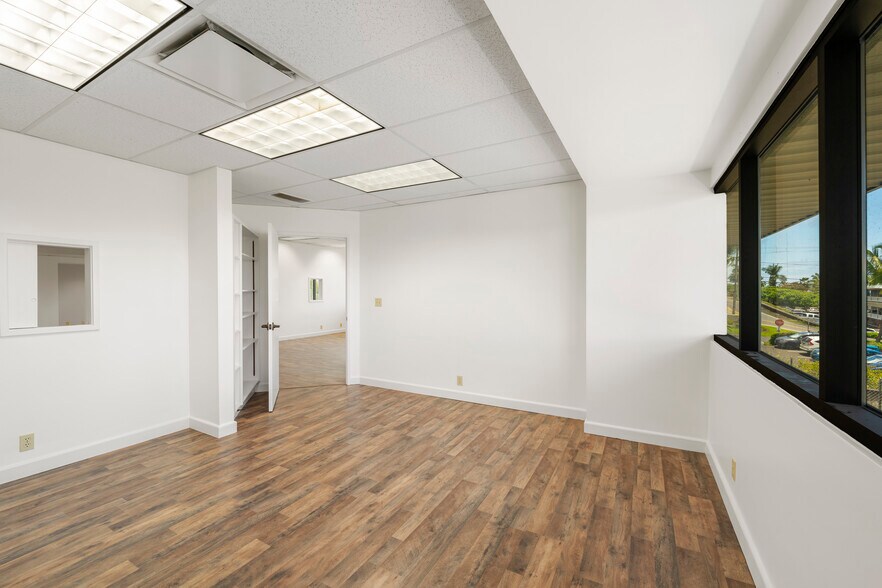 More Photos Of 75-167 Hualalai Rd, Kailua Kona Medical For Sale