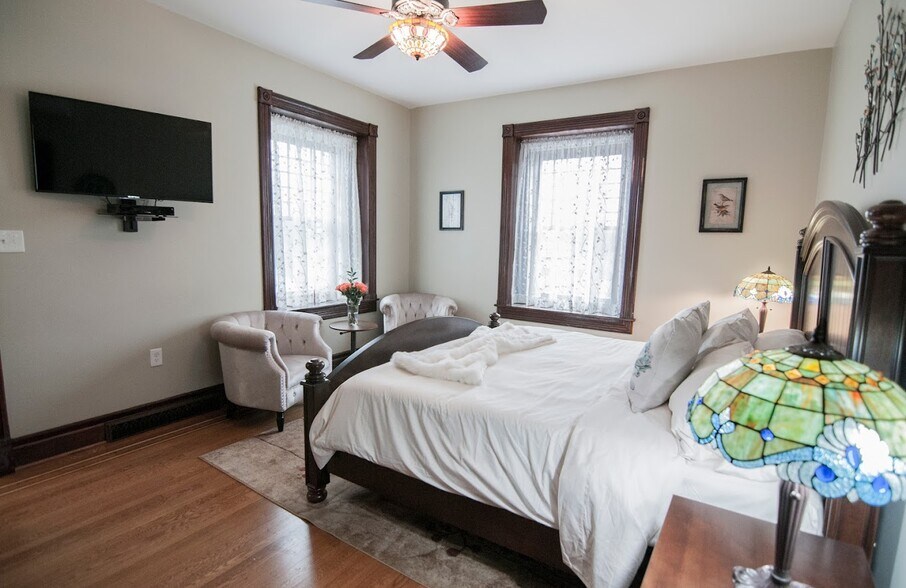 More Photos Of 201 E 5th Ave, Conshohocken Hospitality For Sale