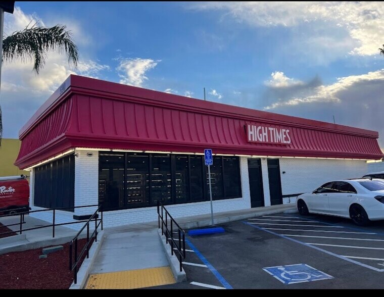 More Photos Of 590 S E St, San Bernardino Fast Food For Lease