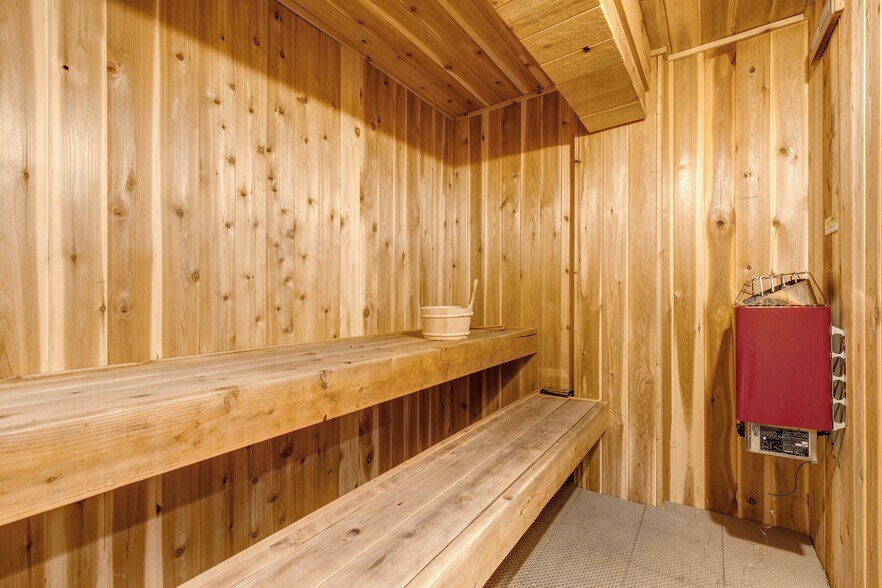 More Photos Of 1469 Woodside Ave, Park City Lodge Meeting Hall For Sale