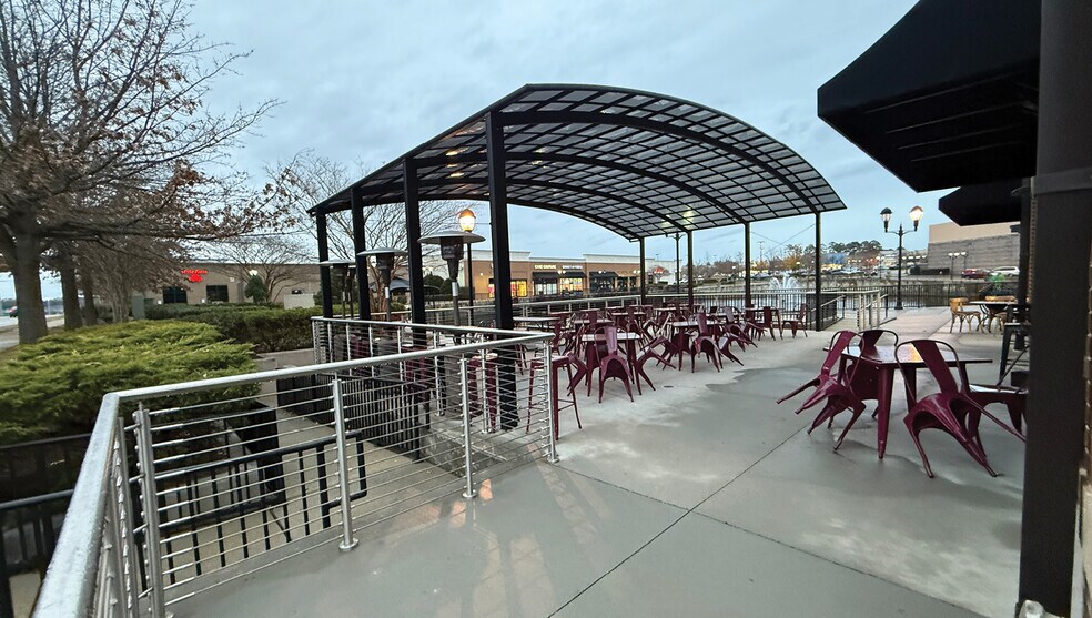 More Photos Of 5821 Poyner Village Pky, Raleigh Restaurant For Sale