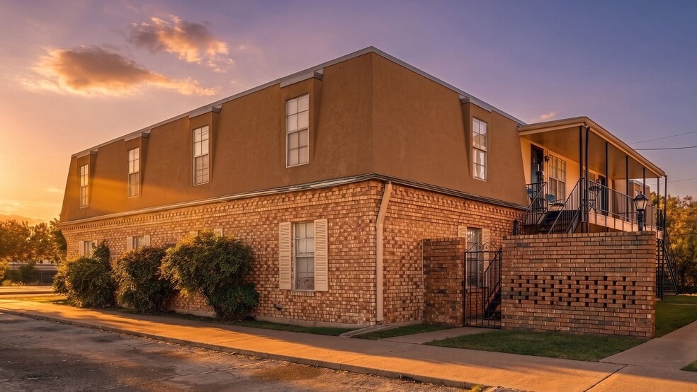 Primary Photo Of 749 E North 10th St, Abilene Apartments For Sale