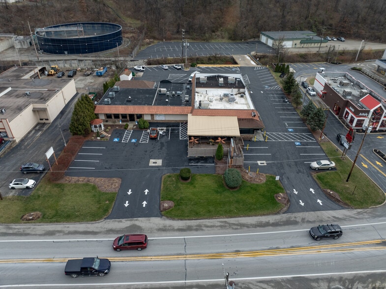 Primary Photo Of 1808 Golden Mile Hwy, Pittsburgh Restaurant For Sale