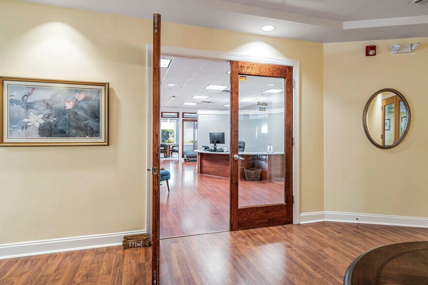 More Photos Of 807 Mantoloking Rd, Brick Office For Sale