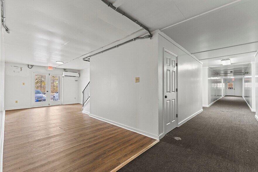 More Photos Of 170 Westwood Dr, Thomson Apartments For Sale