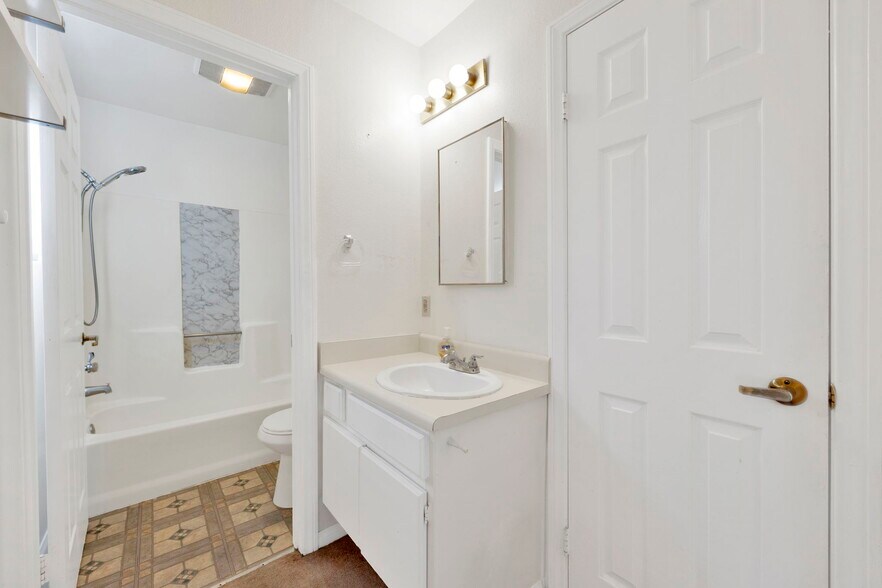 More Photos Of 1835 S Alta Vista Ave, Monrovia Multifamily For Sale