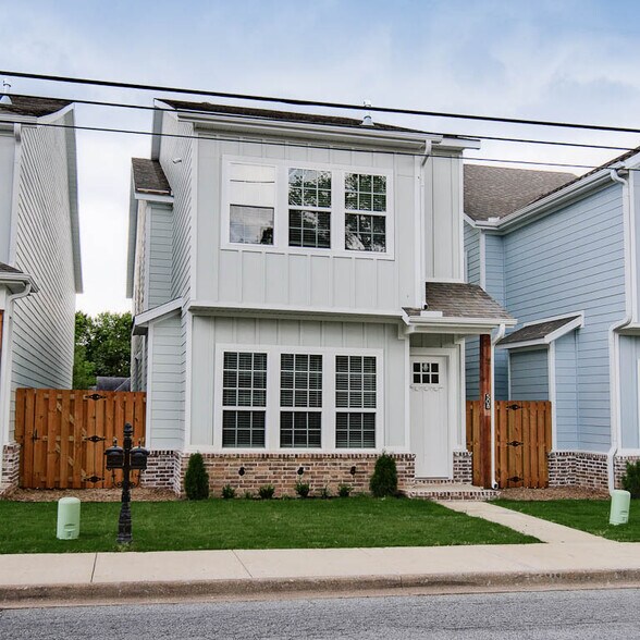 More Photos Of 502-510 W Persimmon St, Rogers Apartments For Sale