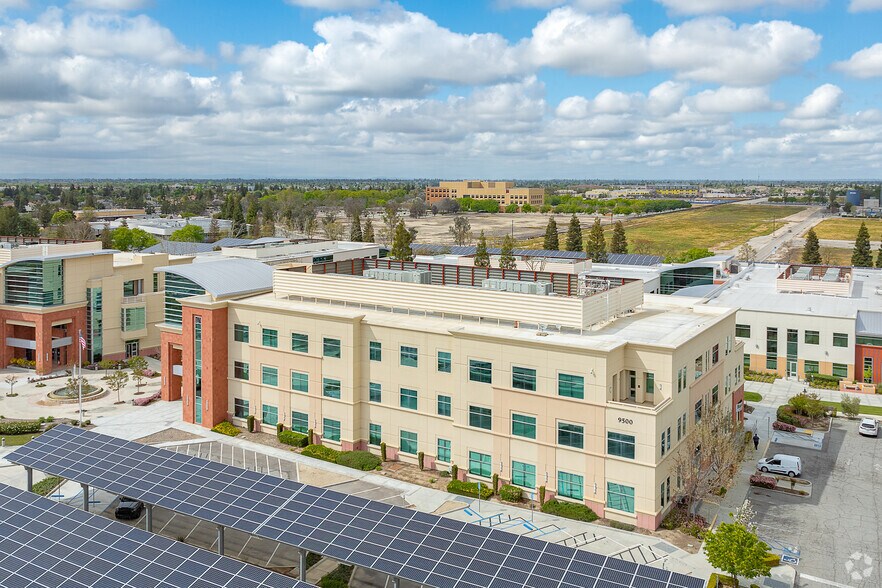 More Photos Of 9500 Ming Ave, Bakersfield Office For Lease