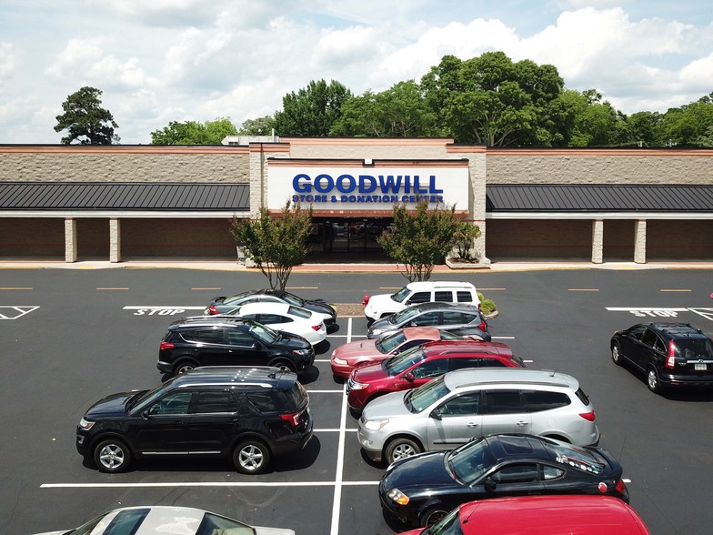 More Photos Of 100 Spalding Square, Griffin Unknown For Lease