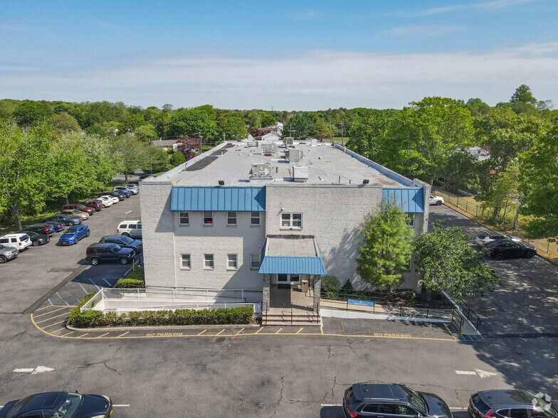More Photos Of 240 Patchogue Yaphank Rd, East Patchogue Medical For Lease