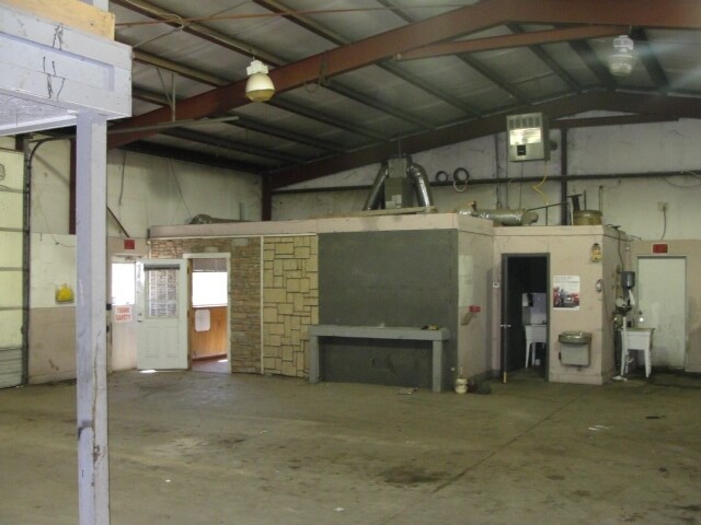 More Photos Of 1800 E Main St, Lamar Land For Lease