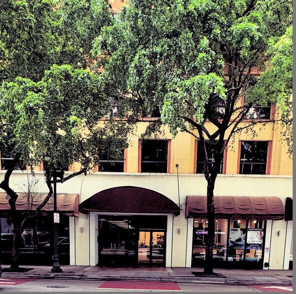 More Photos Of 168 SE 1st St, Miami Loft Creative Space For Lease