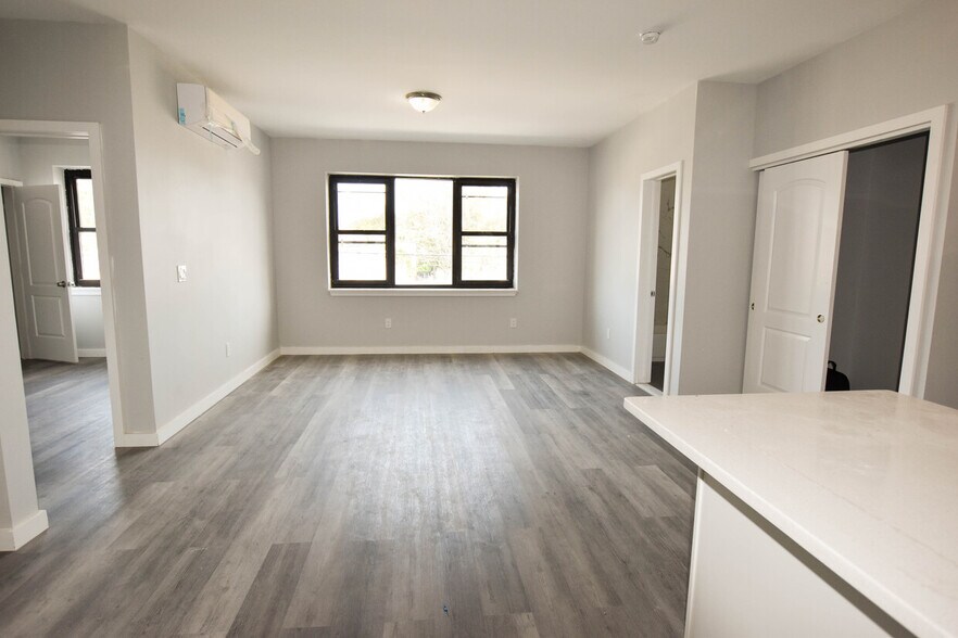 More Photos Of 868 Post Ave, Staten Island Storefront Retail Residential For Sale