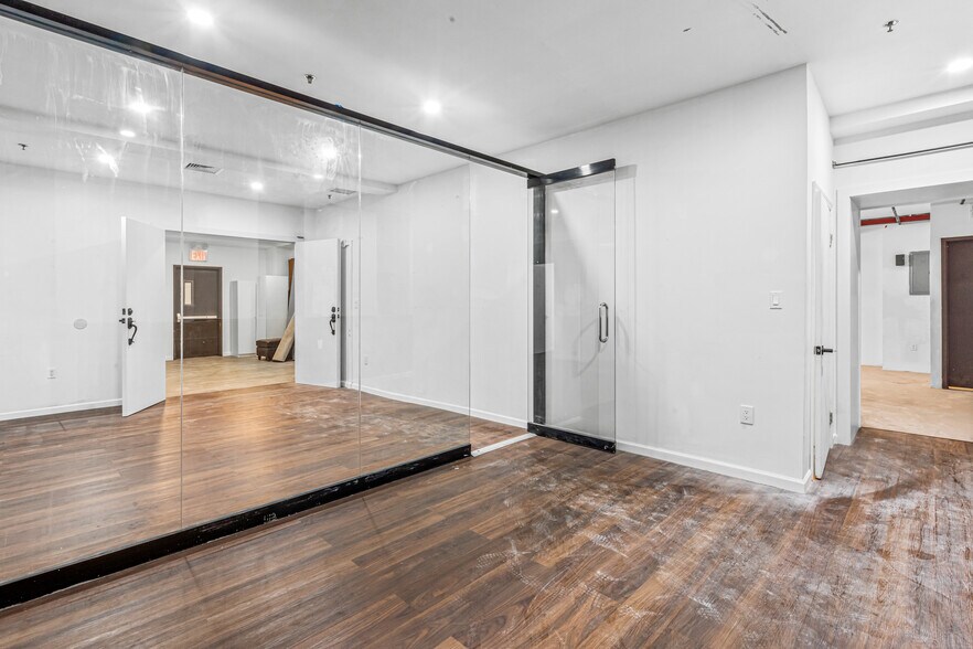 More Photos Of 223-227 Grand St, New York Storefront Retail Residential For Lease