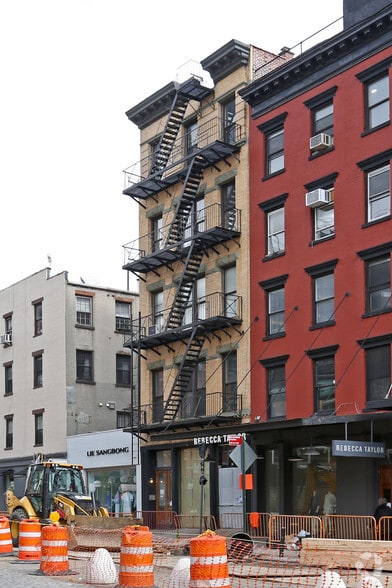 More Photos Of 32 Gansevoort St, New York Office Residential For Lease