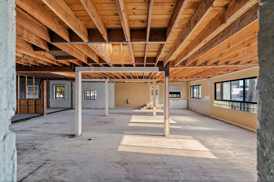 More Photos Of 800-810 Traction Ave, Los Angeles Office For Sale