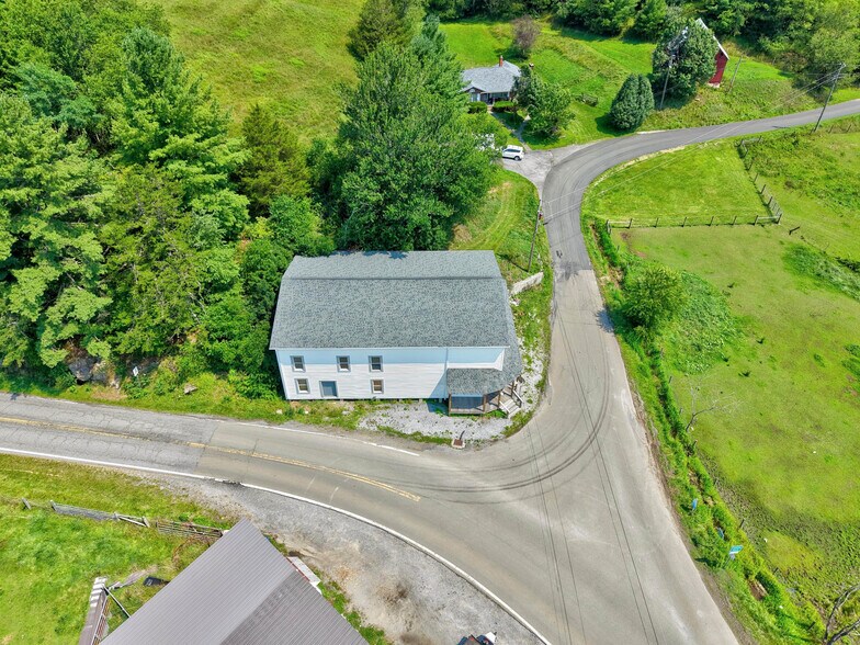 More Photos Of 11 Mount Zion Rd, Elk Creek Freestanding For Sale