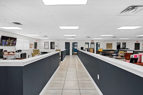 More Photos Of 3353 NW 74th Ave, Miami Industrial For Sale