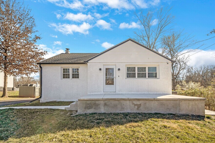 More Photos Of 2952-2954 Dekalb Pike, East Norriton Township Apartments For Sale