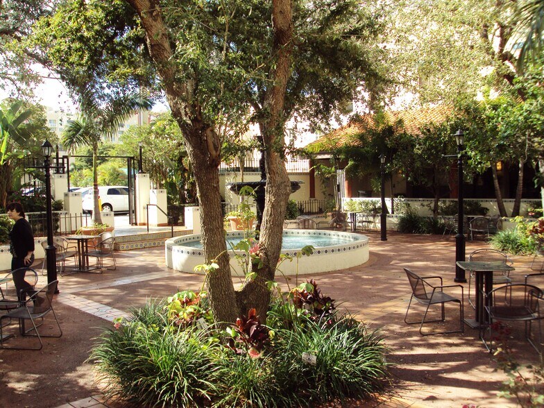 More Photos Of 330 Clematis St, West Palm Beach Storefront Retail Office For Sale